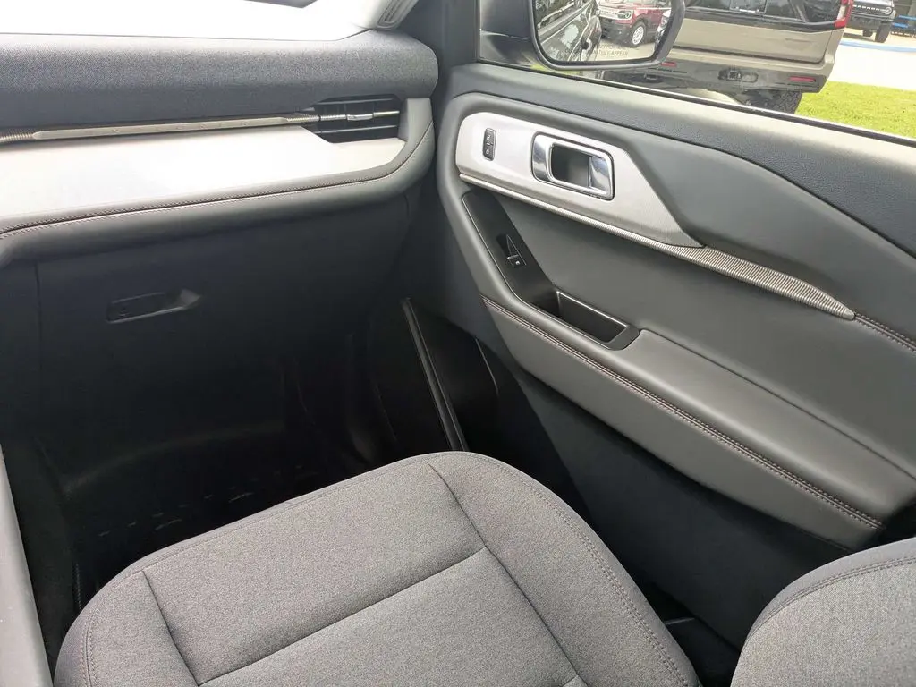 2026 Ford Explorer - $36,900