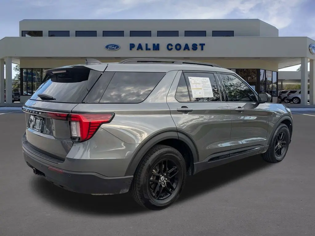 2026 Ford Explorer - $36,900