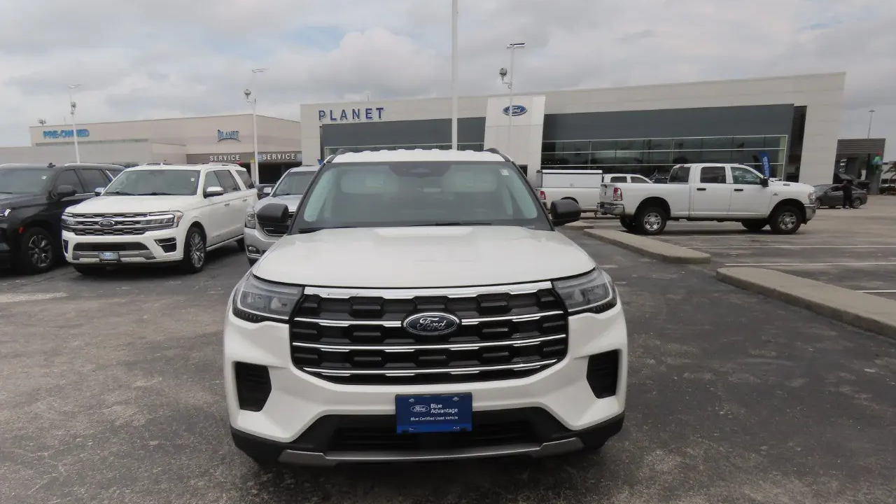 2025 Ford Explorer Active