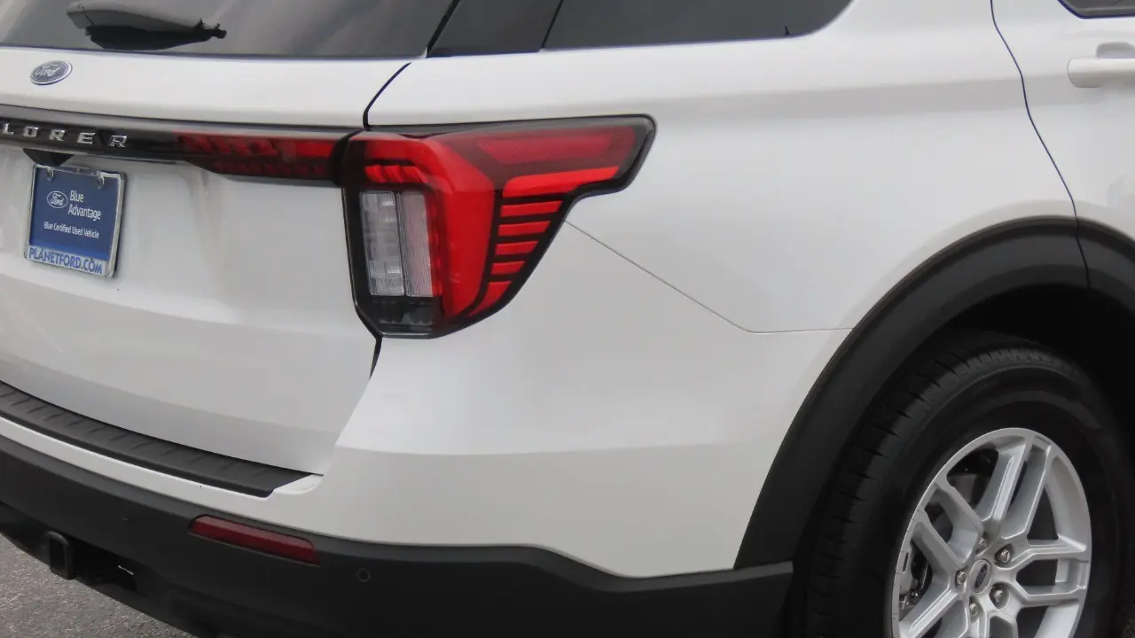 2025 Ford Explorer Active