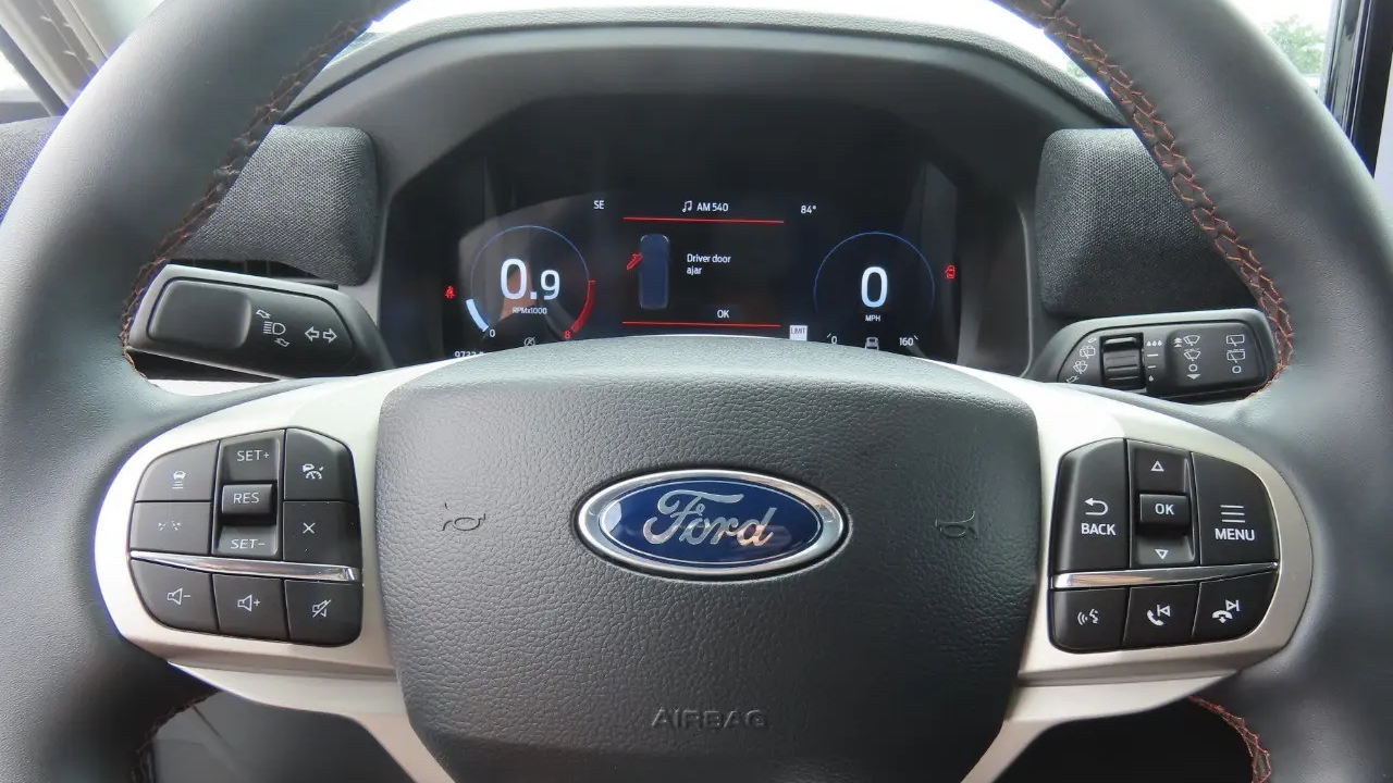 2025 Ford Explorer Active
