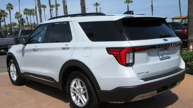 2025 Ford Explorer Active