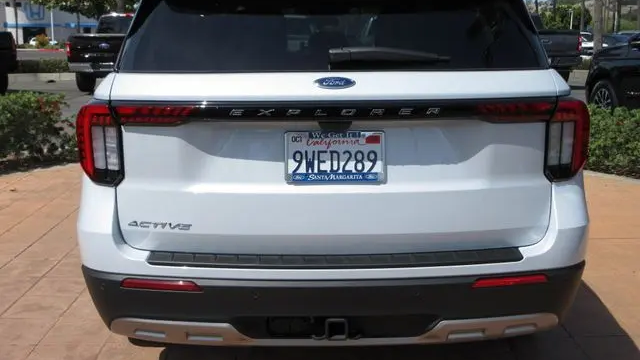 2025 Ford Explorer Active