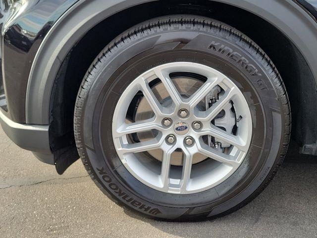 2026 Ford Explorer - $39,988