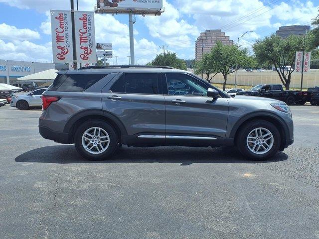 2025 Ford Explorer - $28,995