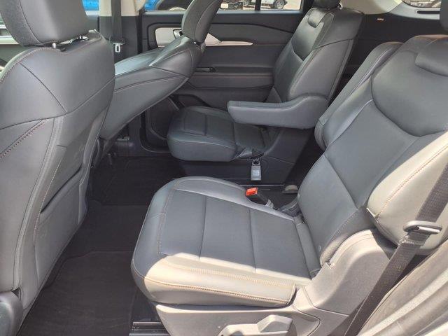 2025 Ford Explorer - $28,995