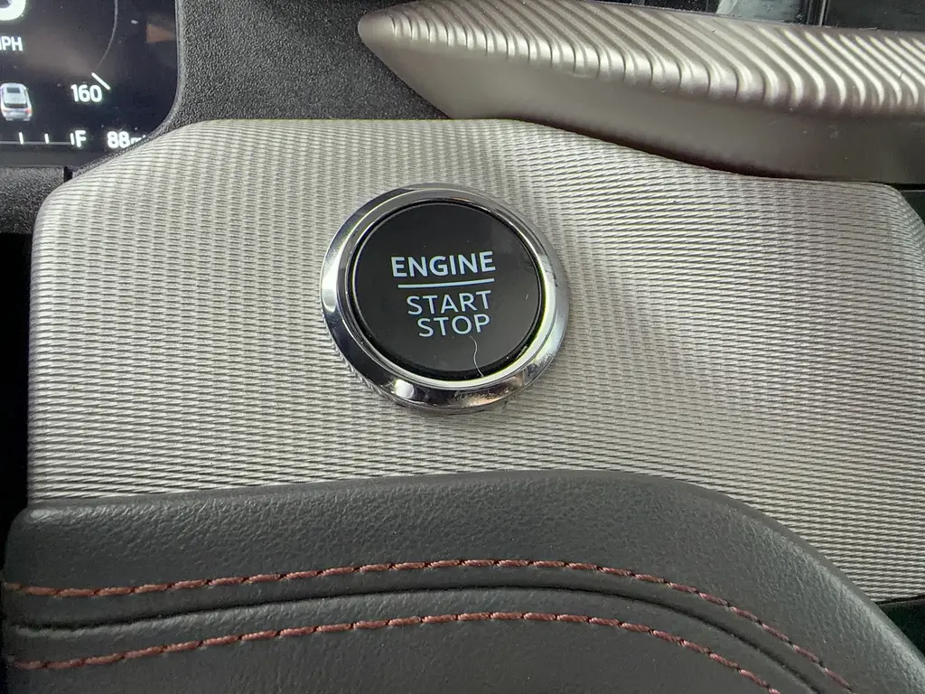2025 Ford Explorer - $38,995