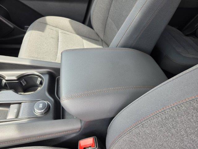 2025 Ford Explorer - $32,500