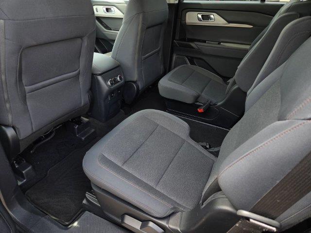 2025 Ford Explorer - $32,500