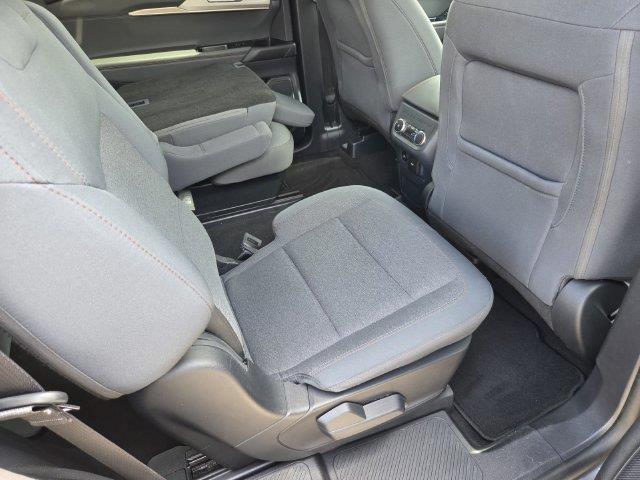 2025 Ford Explorer - $32,500