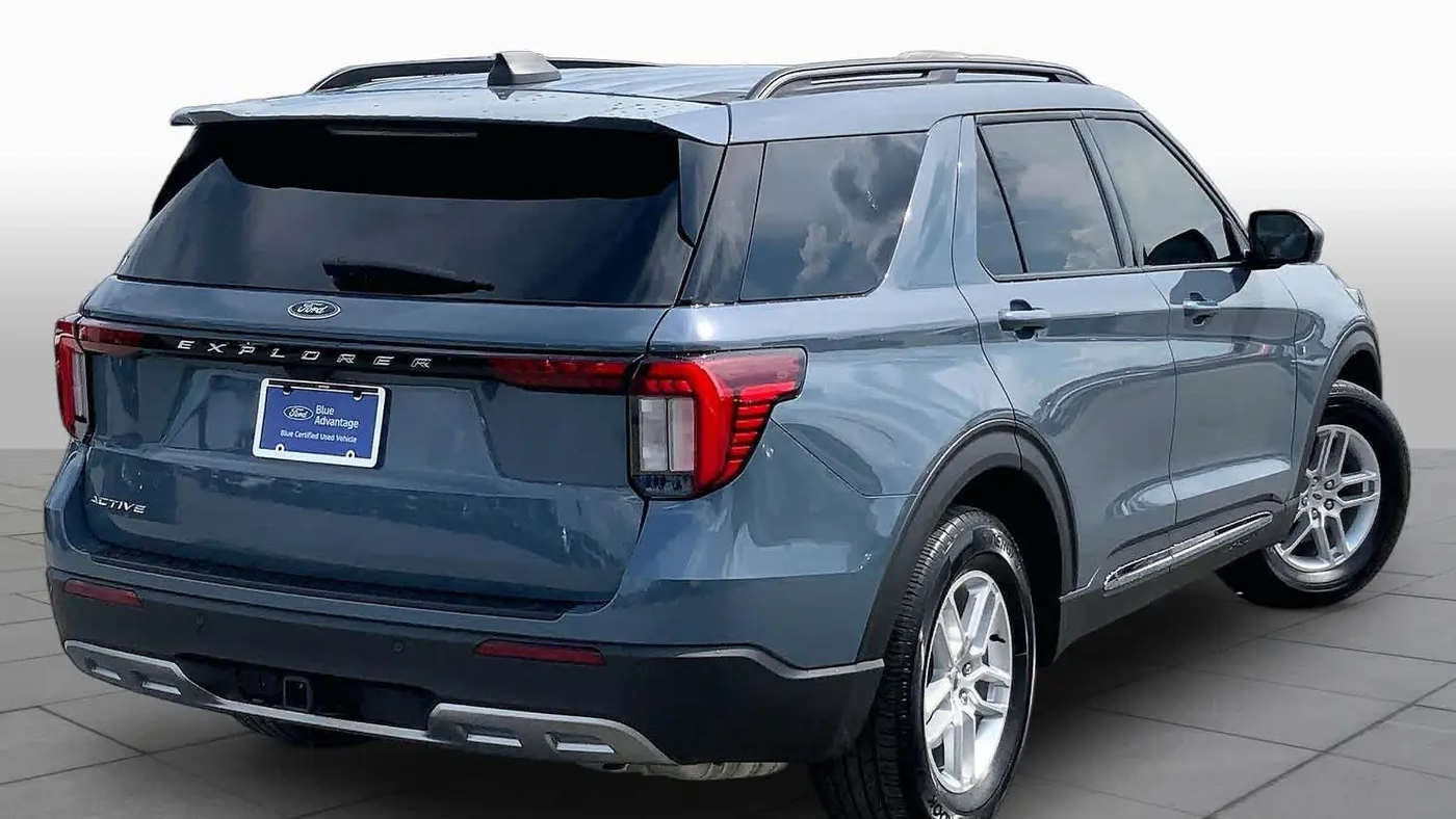 2025 Ford Explorer Active