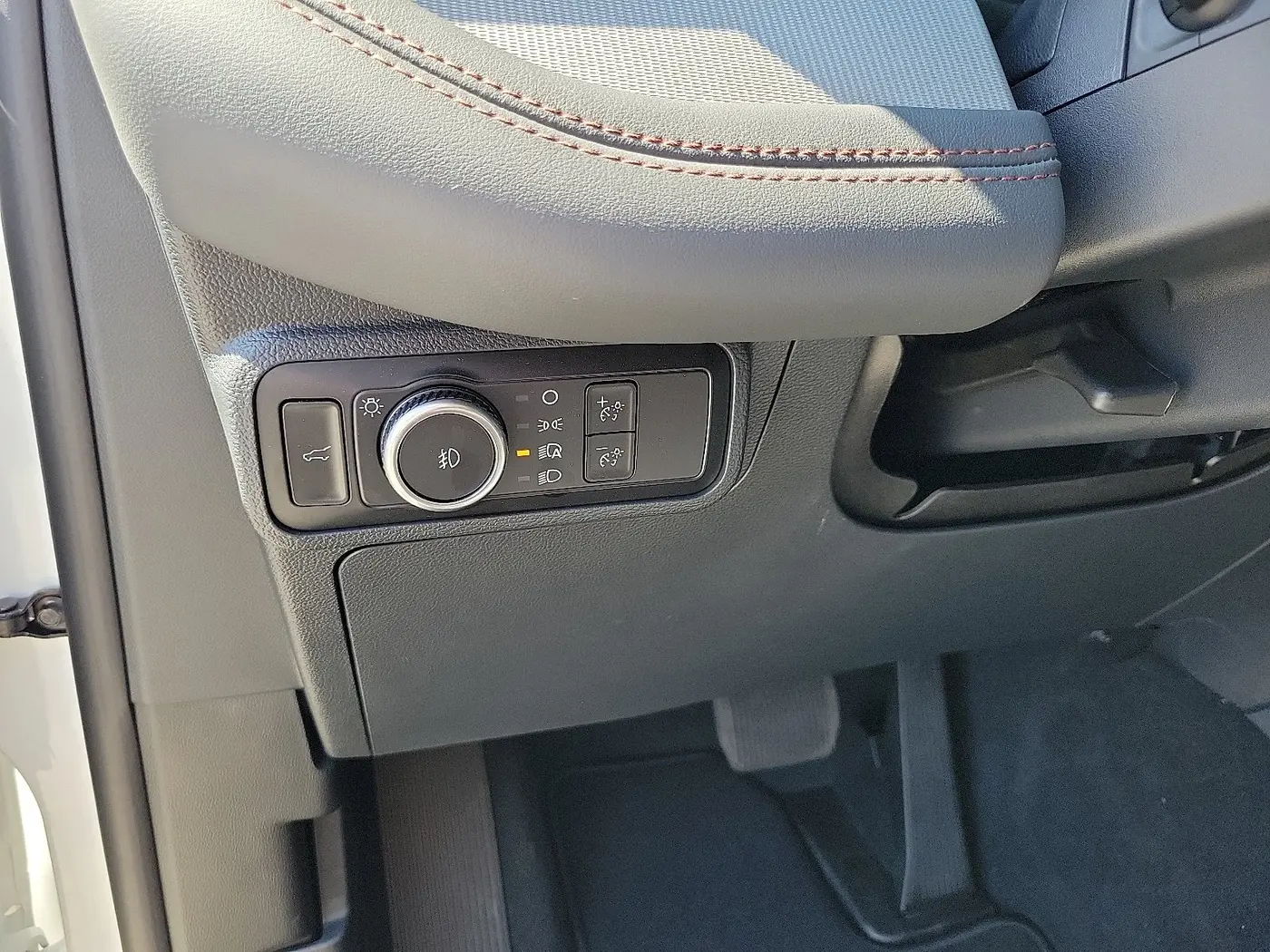 2026 Ford Explorer - $46,390