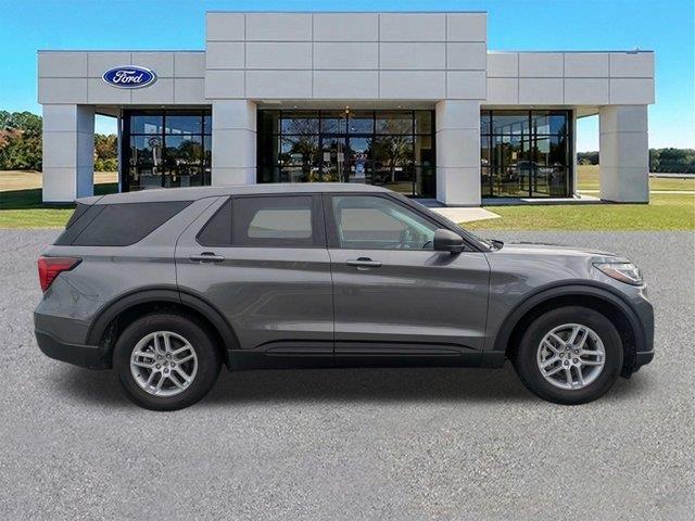 2026 Ford Explorer - $38,999