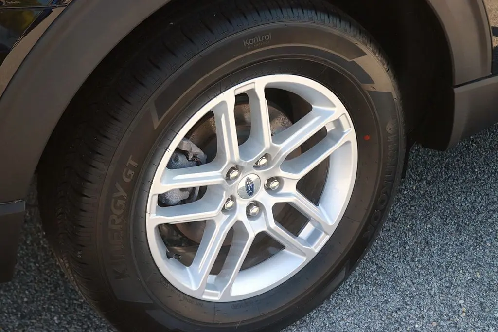 2026 Ford Explorer - $37,127