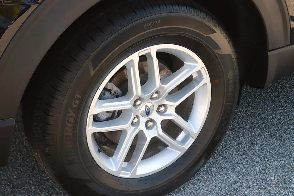 2026 Ford Explorer - $37,127