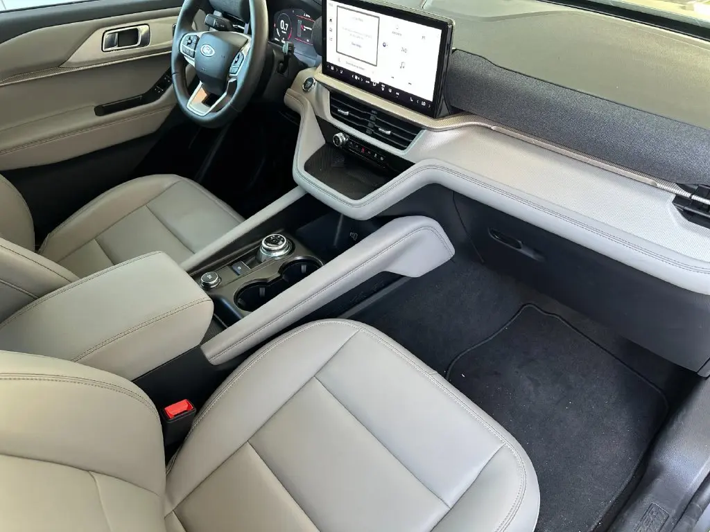 2026 Ford Explorer - $33,991
