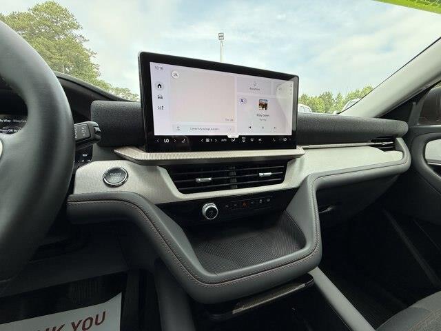 2025 Ford Explorer - $36,700