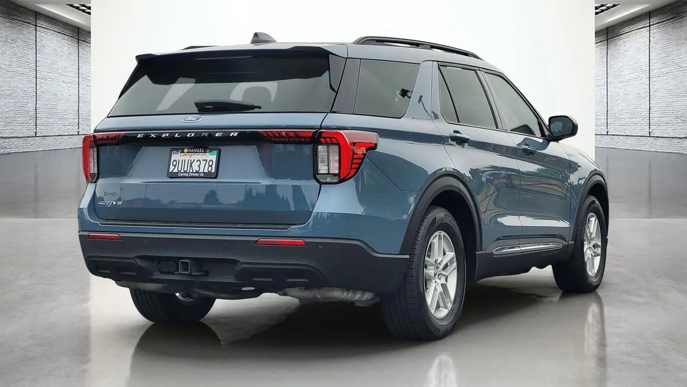 2025 Ford Explorer Active