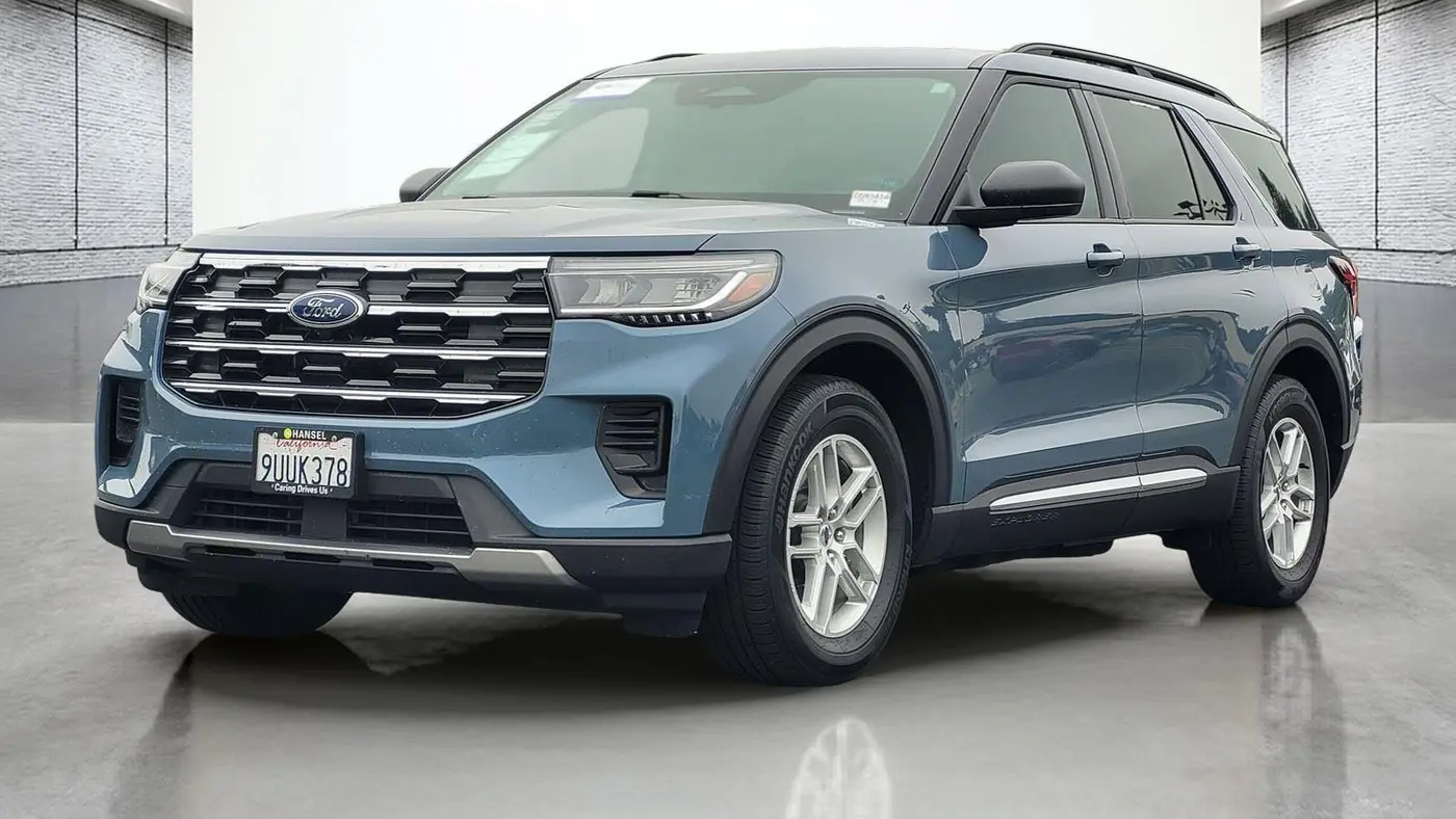 2025 Ford Explorer Active