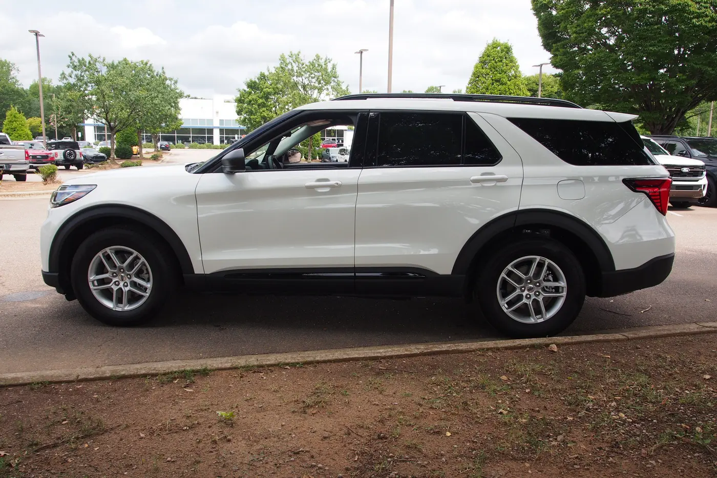 2026 Ford Explorer - $36,584
