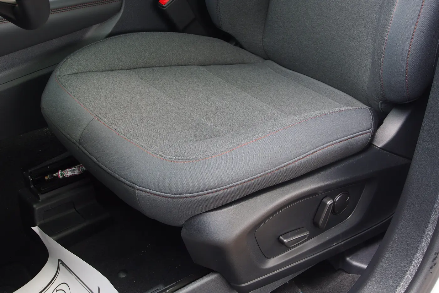 2026 Ford Explorer - $36,584