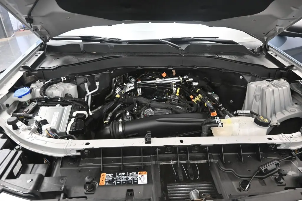 2025 Ford Explorer - $33,988