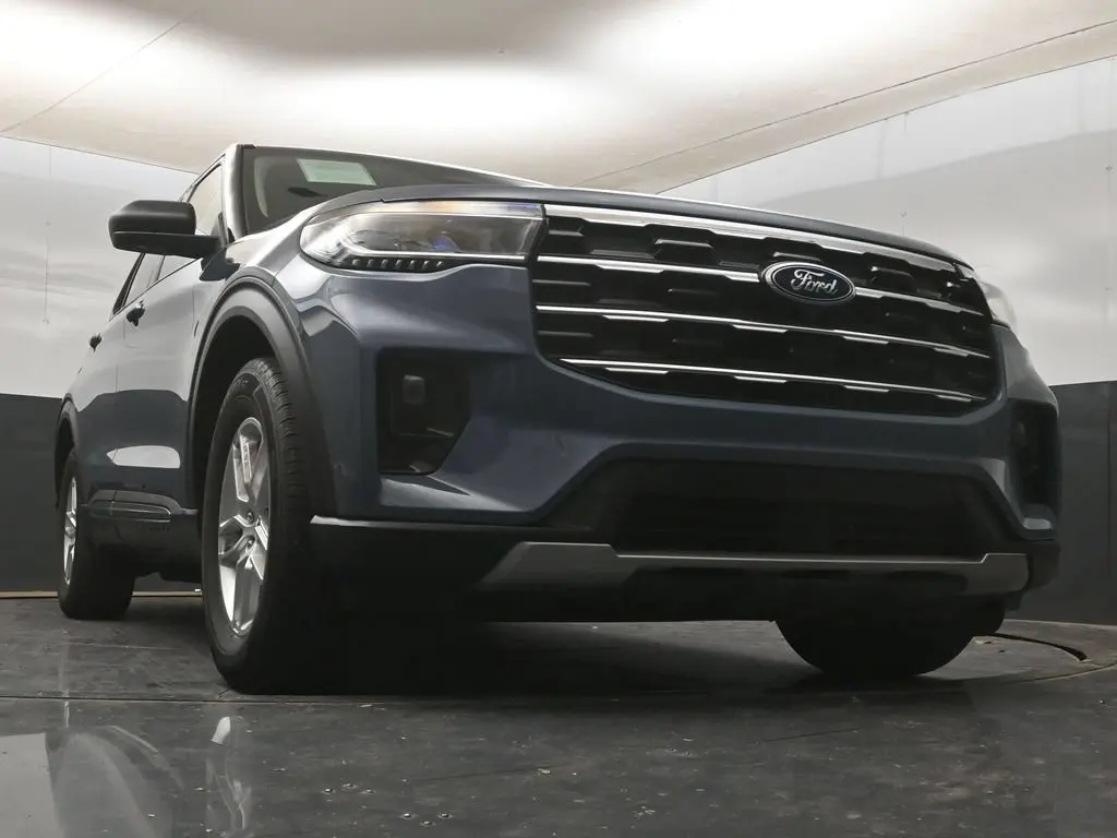 2025 Ford Explorer - $33,988