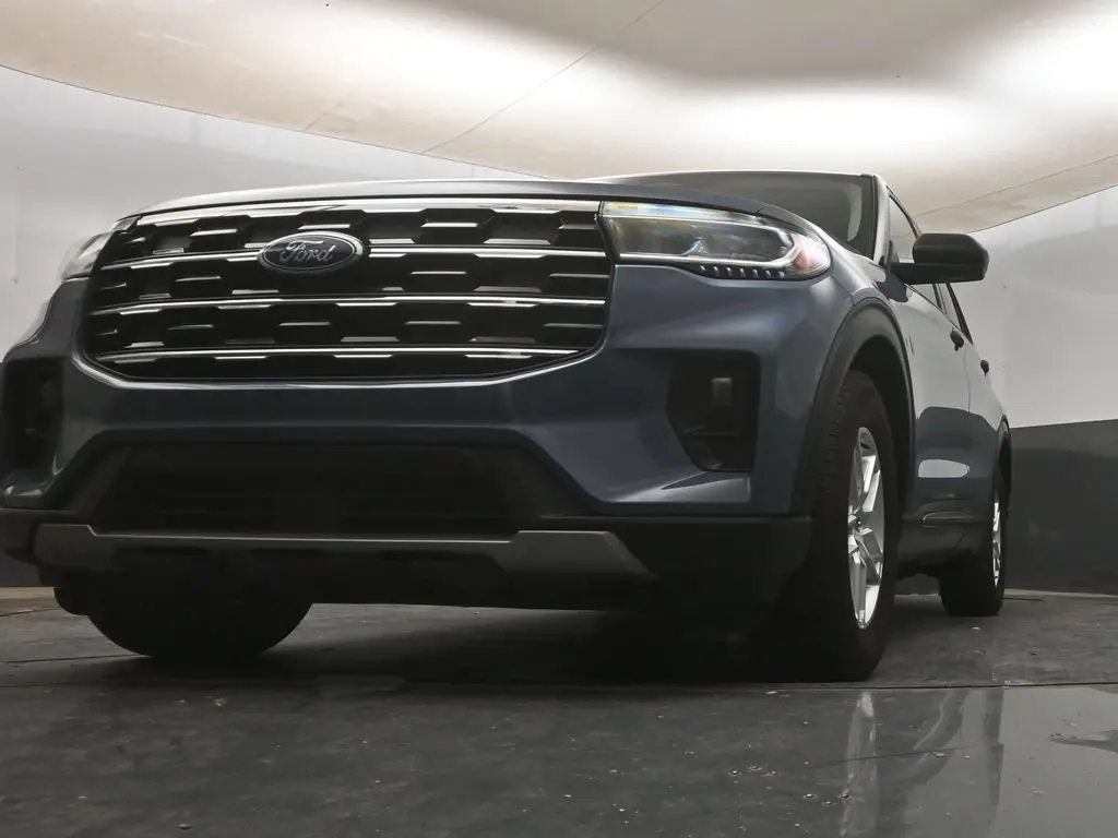 2025 Ford Explorer - $33,988