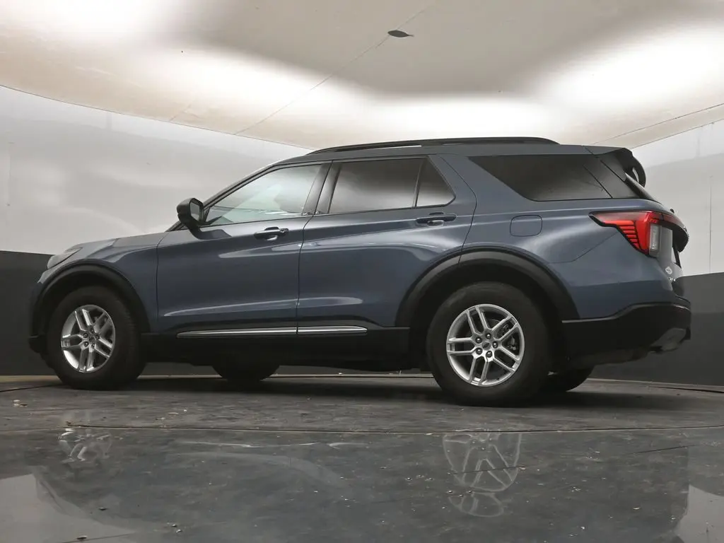2025 Ford Explorer - $33,988
