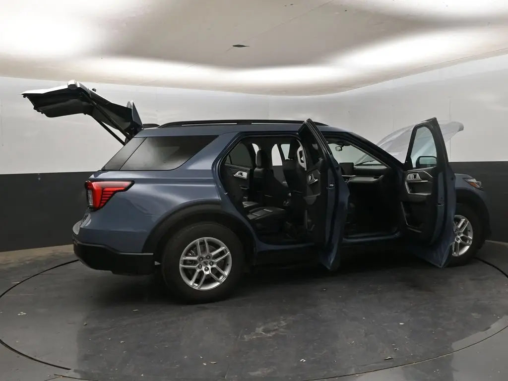 2025 Ford Explorer - $33,988