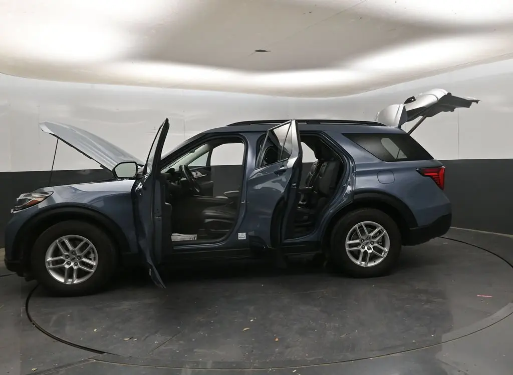2025 Ford Explorer - $33,988
