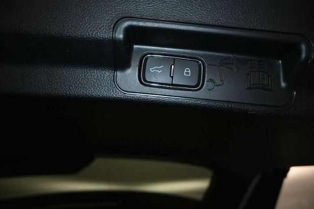 2025 Ford Explorer - $39,786