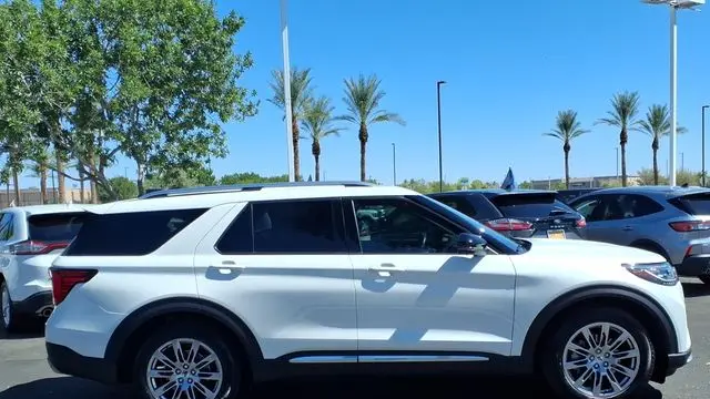 2025 Ford Explorer Platinum