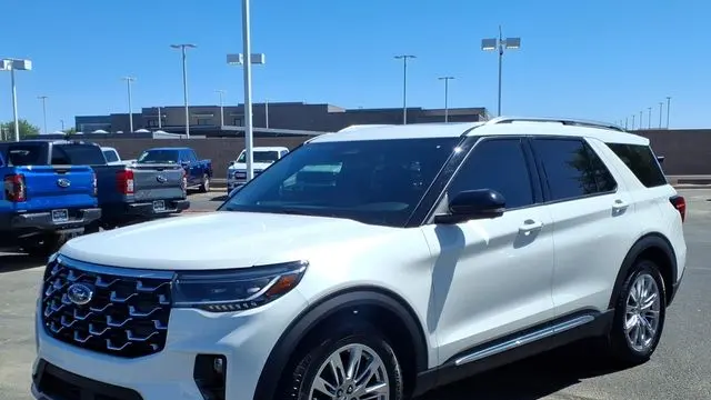 2025 Ford Explorer Platinum