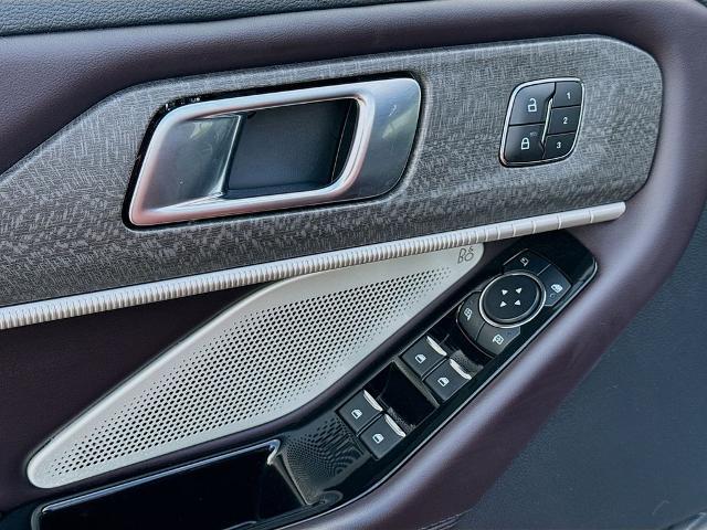 2025 Ford Explorer - $39,783