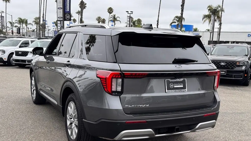 2026 Ford Explorer Platinum