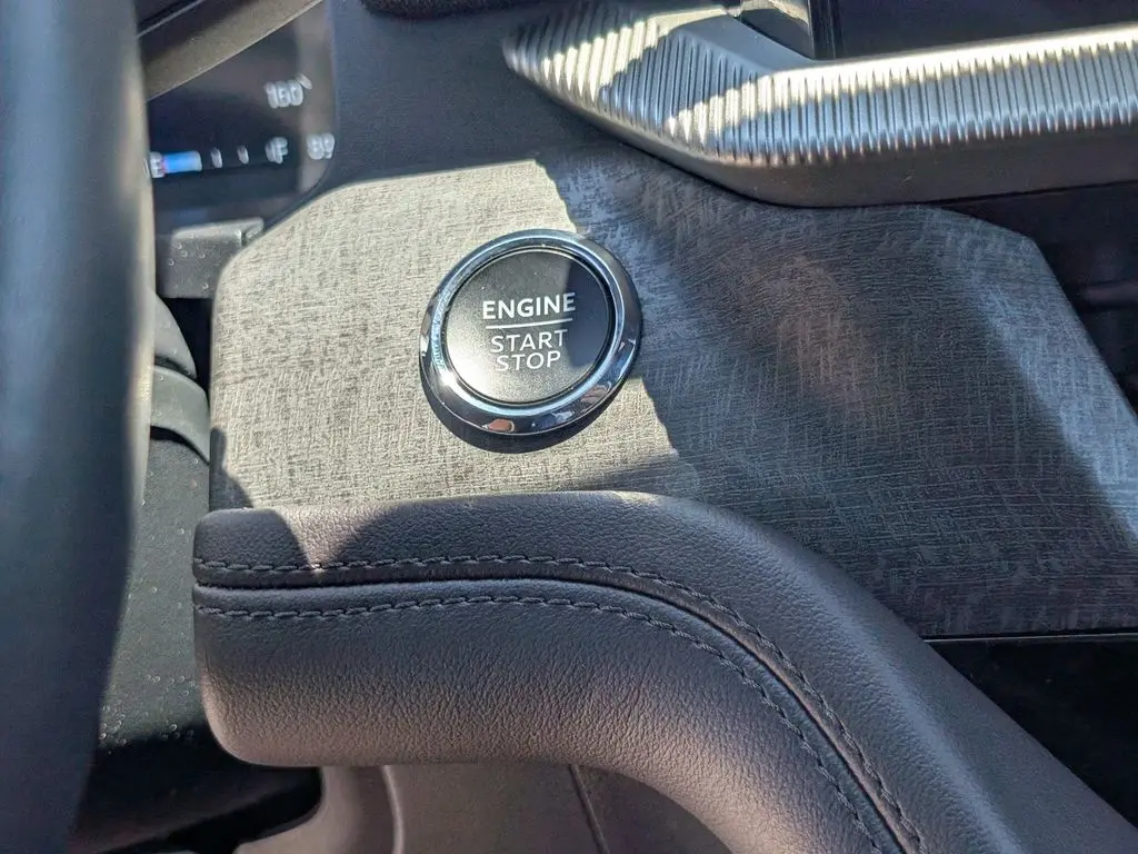 2025 Ford Explorer - $45,995