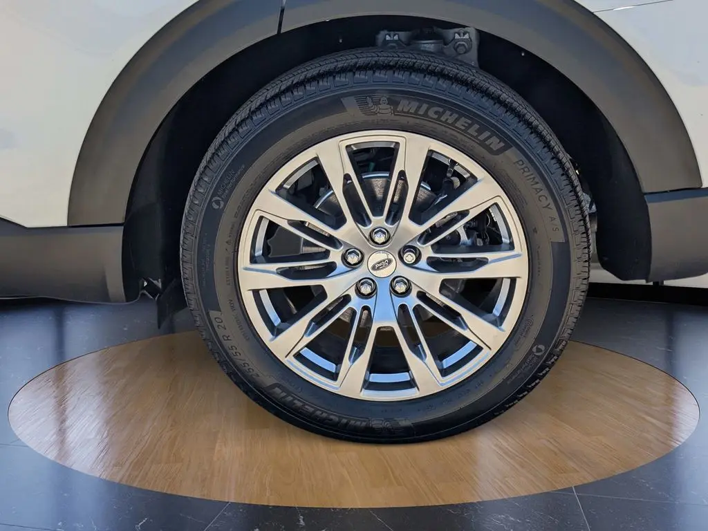 2025 Ford Explorer - $45,995