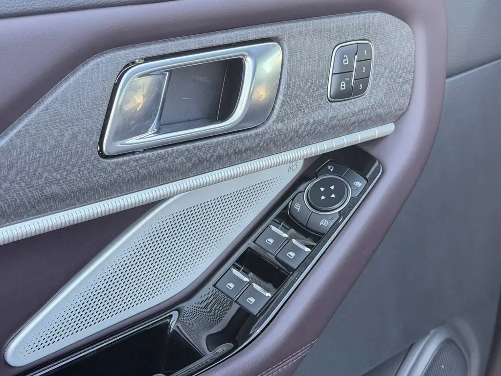 2026 Ford Explorer - $50,591