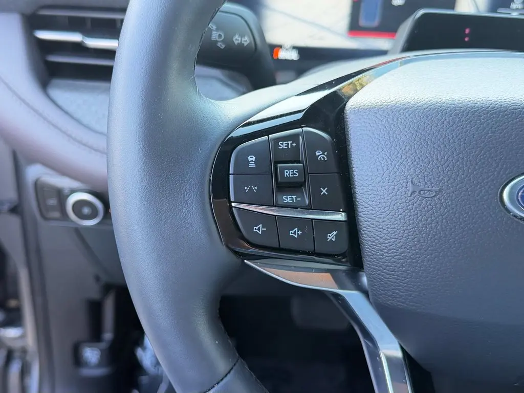 2026 Ford Explorer - $50,591