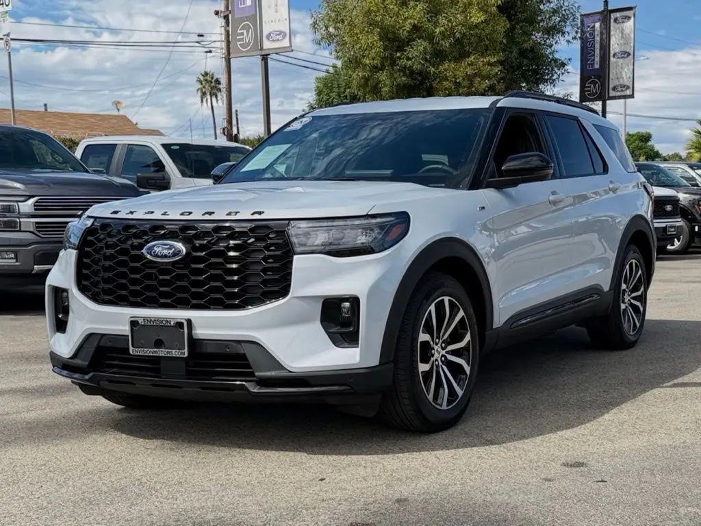 2026 Ford Explorer - $45,181