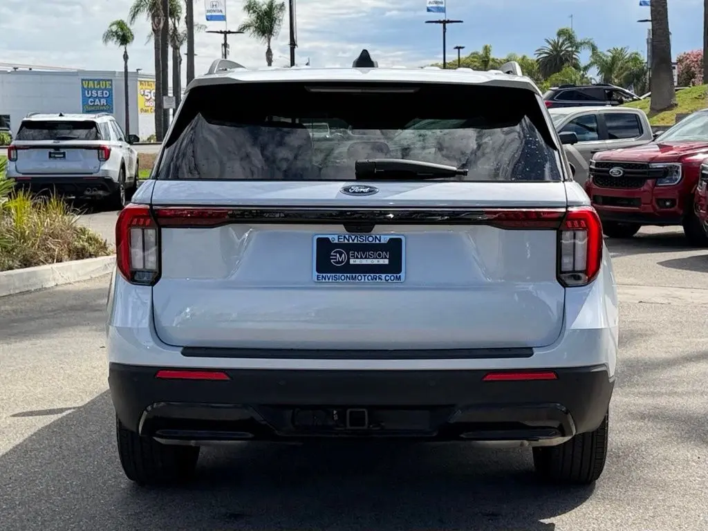 2026 Ford Explorer - $45,181