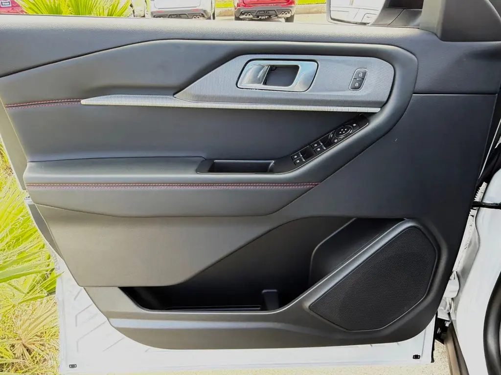 2026 Ford Explorer - $45,181