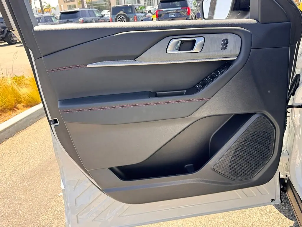 2026 Ford Explorer - $48,731