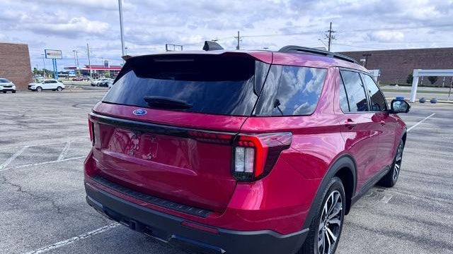 2025 Ford Explorer ST-Line