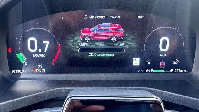 2025 Ford Explorer ST-Line