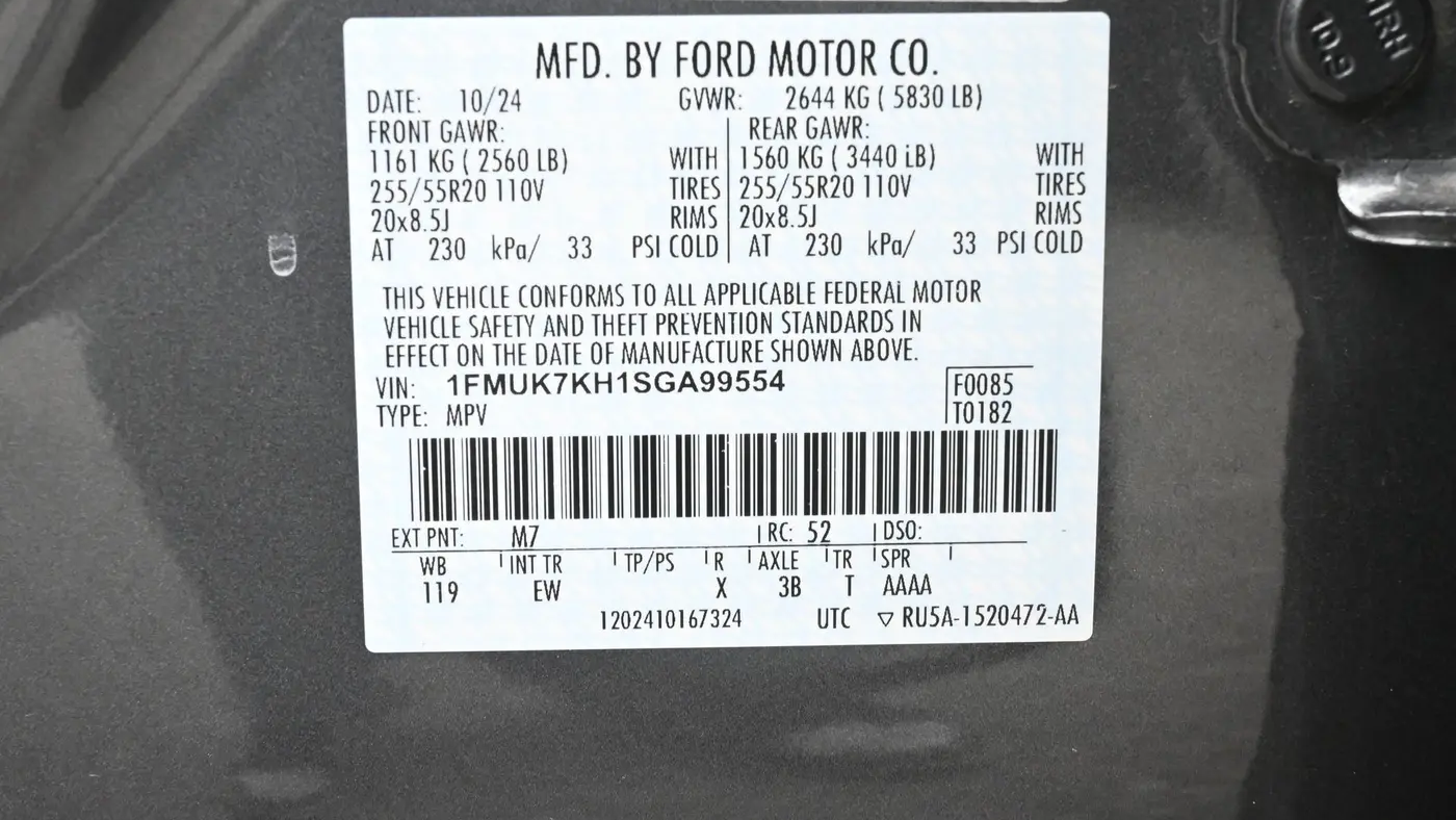 2025 Ford Explorer ST-Line