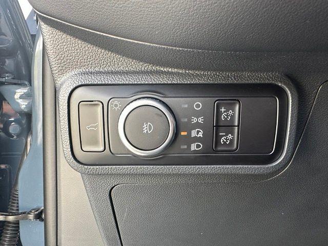 2026 Ford Explorer - $39,900