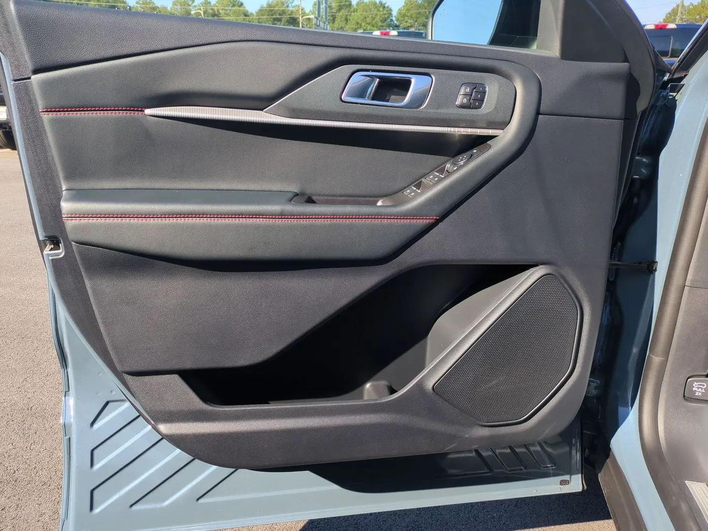 2026 Ford Explorer - $44,747