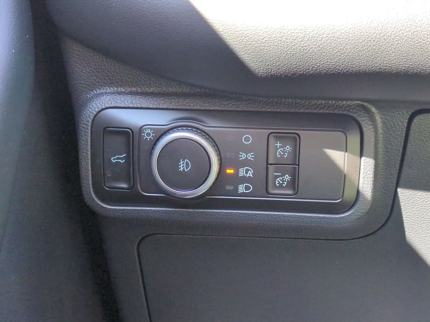 2026 Ford Explorer - $44,747